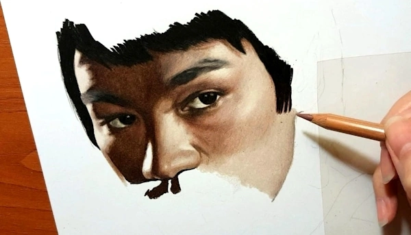 How to color lips and face skin tone  with colored pencils in a portrait